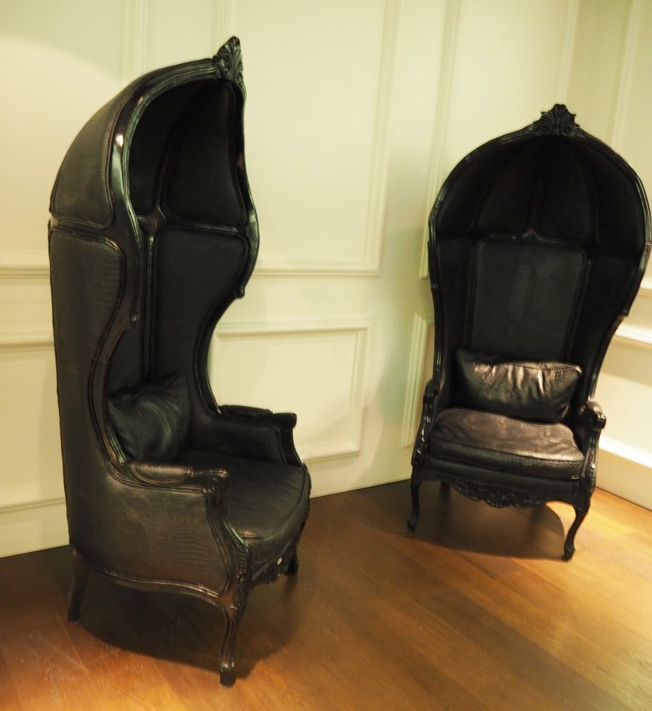 mothers-meeting-outnet