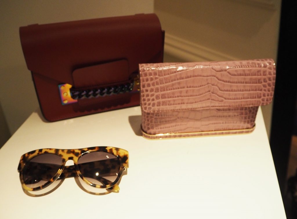 mothers-meeting-outnet