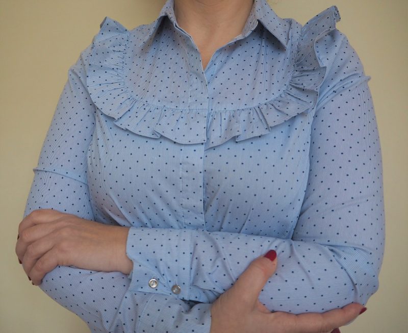 ruffles-tie-fronts